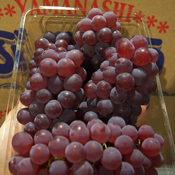 山梨県産　デラウェア